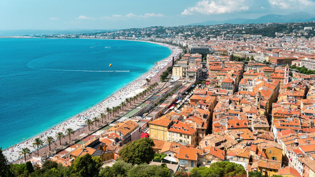 View of the cote d'Azur in Nice, France | SUPERPOBYT World